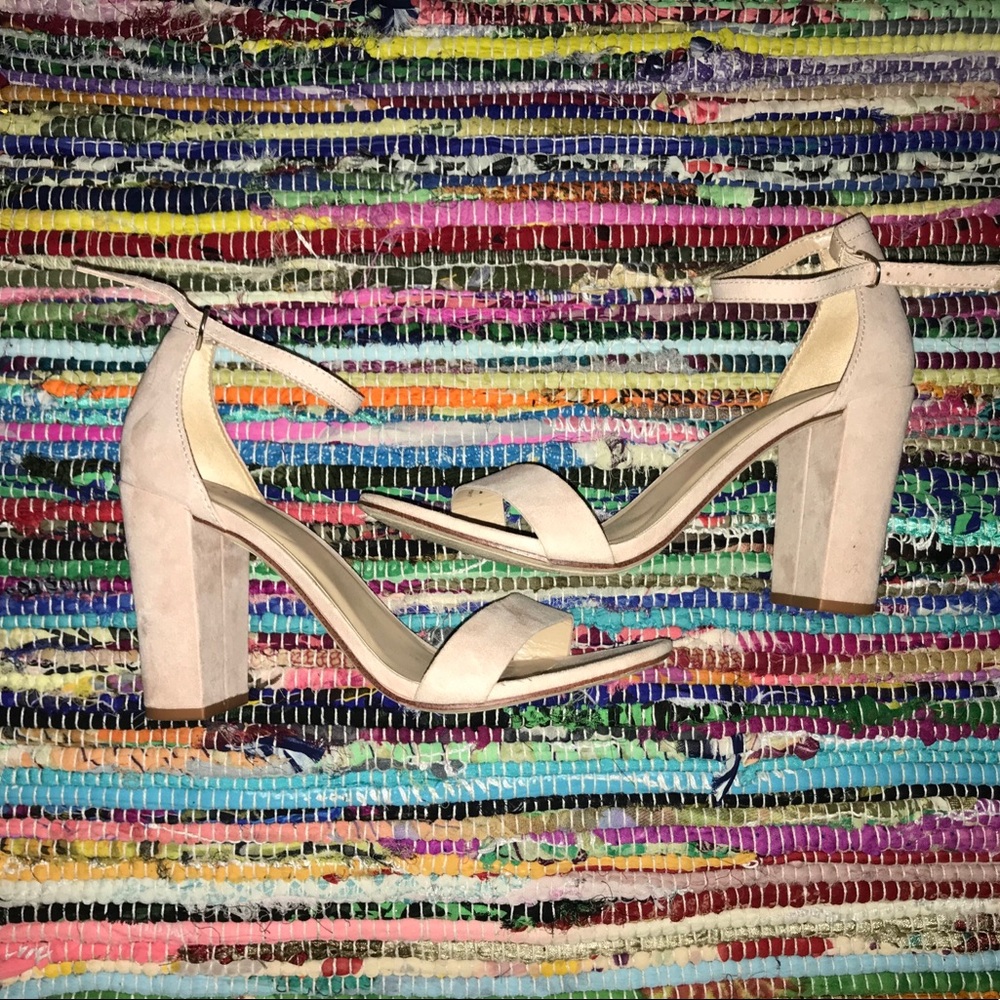 Super comfy lite pink/nude heels worn once